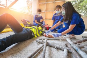 man fell from scaffolding